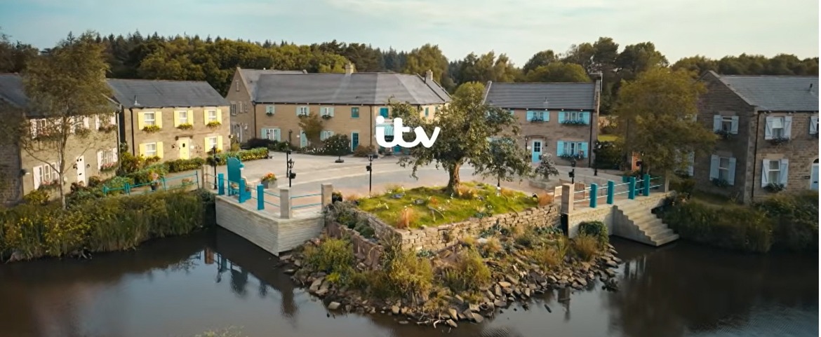 where is the neighbourhood filmed, graham norton, filming location of the neighbourhood, where was the neighbourhood filmed, 