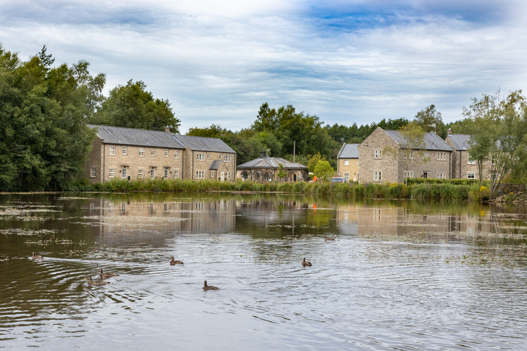 Holiday cottages lakes dog friendly cheap